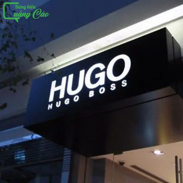 Chữ nổi mica đèn LED Hugo Boss