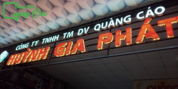 Chữ nổi mica đèn LED công ty quảng cáo Huỳnh Gia Phát