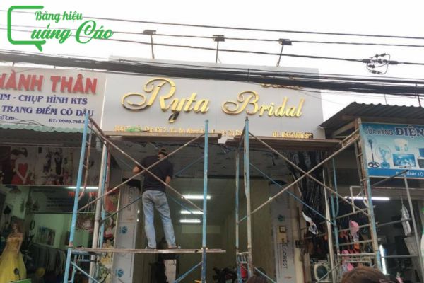 Thay đổi thông tin bảng hiệu Ryta Bridal