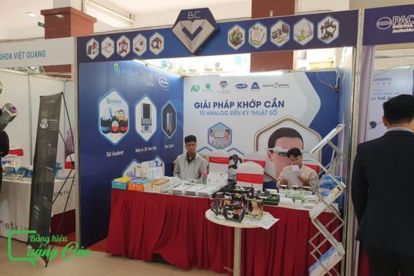 Backdop gian hàng hội chợ BC