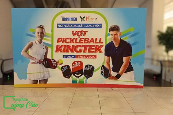 Backdrop pickleball quảng cáo vợt Kingtek