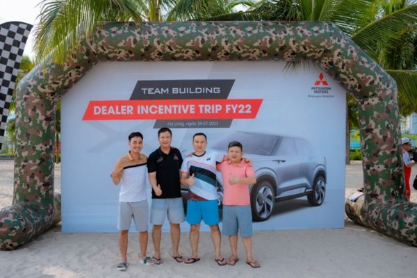 Thiết kế backdrop team building uy tín