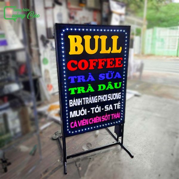 Bảng hiệu ăn vặt đèn LED Bull