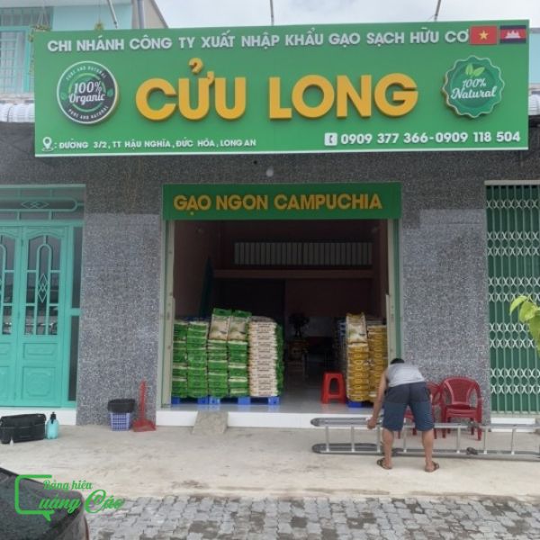 Bảng hiệu bán gạo Cửu Long