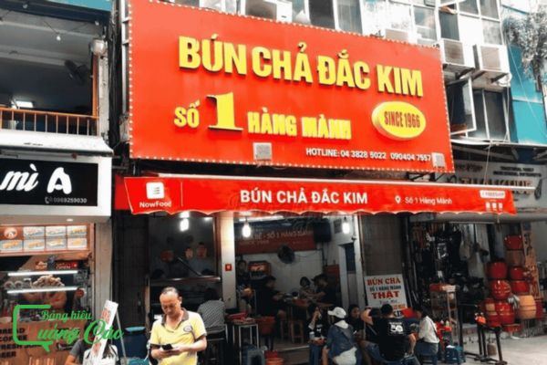 Bảng hiệu bún chả Hà Nội Đắc Kim