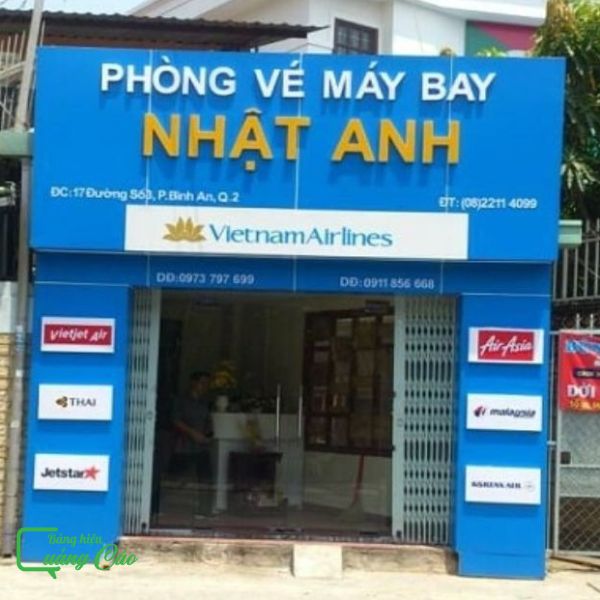 Bảng hiệu đại lý bán vé máy bay Nhật Anh