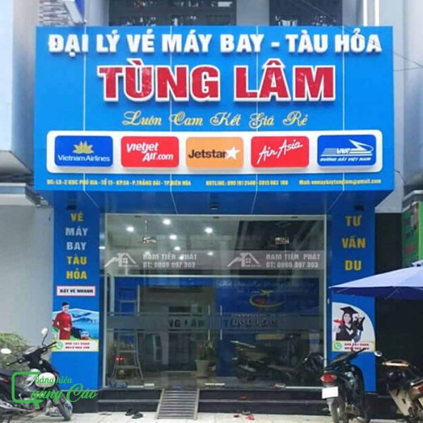 Bảng hiệu đại lý bán vé máy bay Tùng Lâm