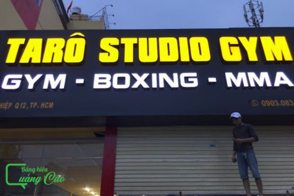 Bảng hiệu gym Taro Studio