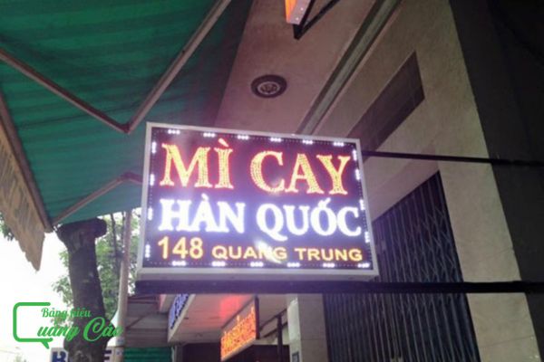 Bảng hiệu mì cay đèn LED chạy chữ 