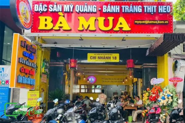 Bảng hiệu mì quảng hộp đèn mica Bà Mua