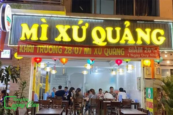 Bảng hiệu mì xứ quảng chuẩn vị