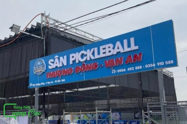 Bảng hiệu pickleball thành phố Vạn An