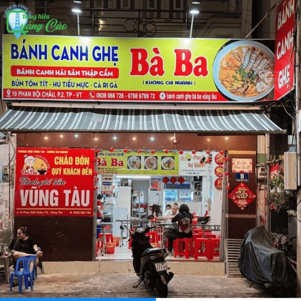 Bảng hiệu quán bánh canh ghẹ Bà Ba