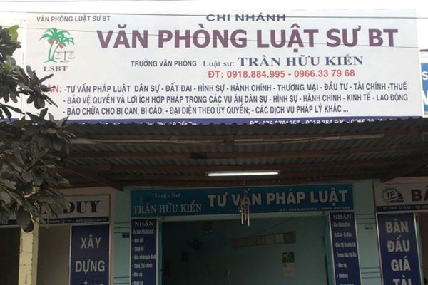 Bảng hiệu văn phòng luật sư BT
