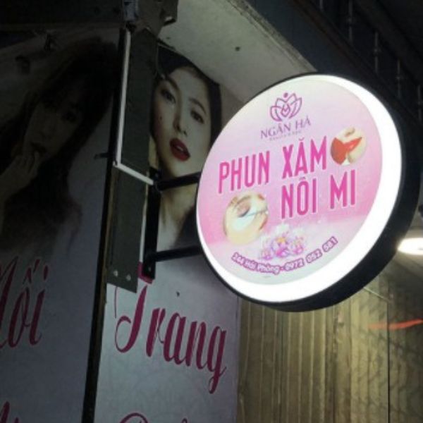 Biển vẫy phun xăm thẩm mỹ Ngân Hà