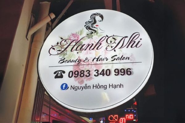 Biễn vẫy tóc, beauty Hạnh Nhi