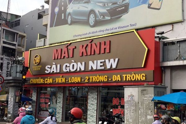 Làm bảng hiệu mắt kính Sài Gòn New