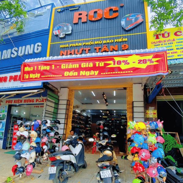 Bảng hiệu shop nón bảo hiểm chuyên nghiệp, giá rẻ