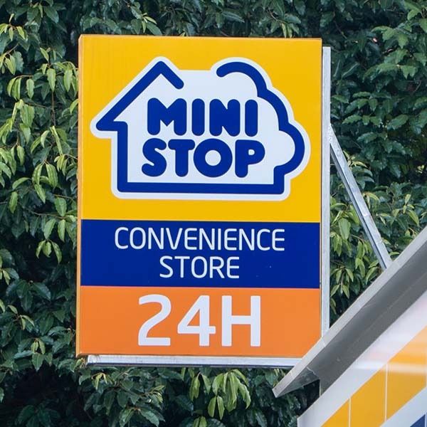 Biển vẫy bạt cửa hàng tiện lợi Mini Stop