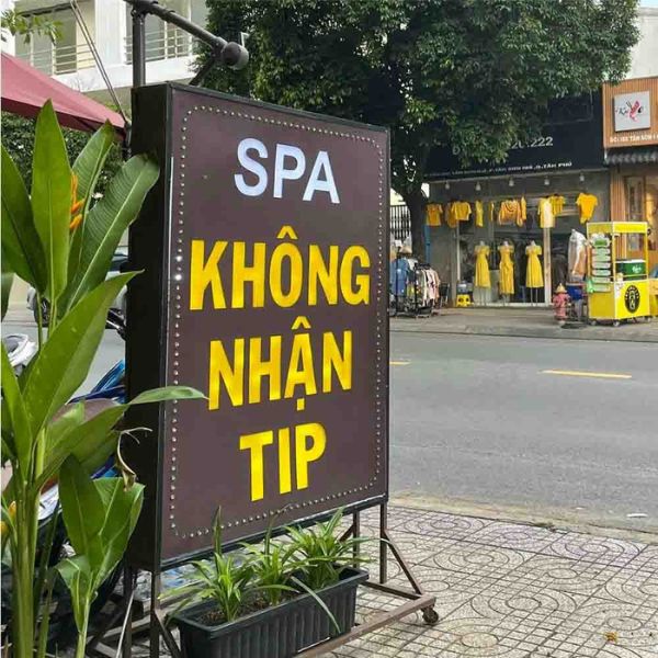 Biển vẫy đứng spa đèn LED hai mặt