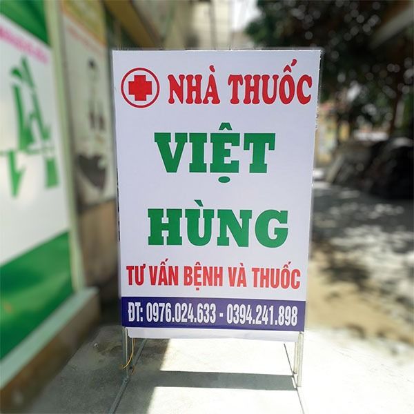 Biển vẫy nh&agrave; thuốc t&acirc;y bạt hiflex Việt H&ugrave;ng
