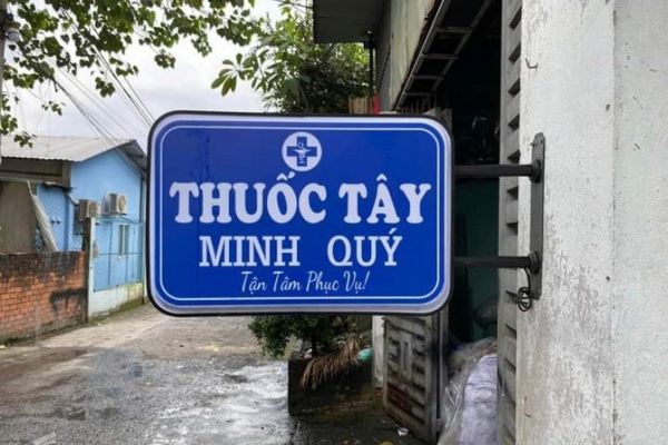 Biển vẫy nh&agrave; thuốc t&acirc;y Minh Qu&yacute;