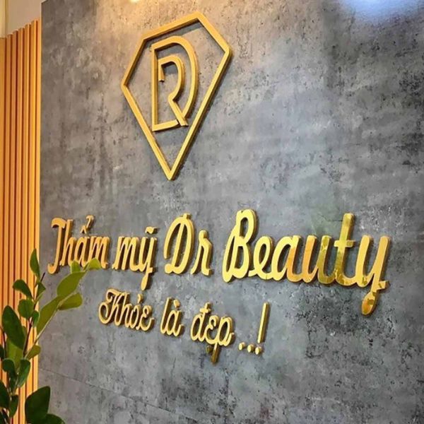 Chữ nổi alu gương vàng dán tường Thẩm mỹ Dr Beauty