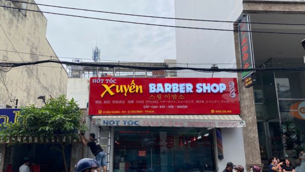 Bảng hiệu chữ nổi Barber Shop