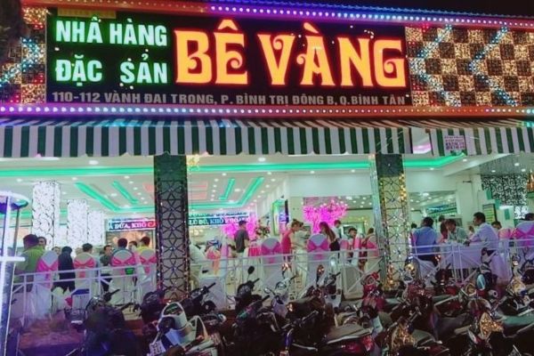 Thi c&ocirc;ng bảng hiệu quảng c&aacute;o nh&agrave; h&agrave;ng tại quận B&igrave;nh T&acirc;n