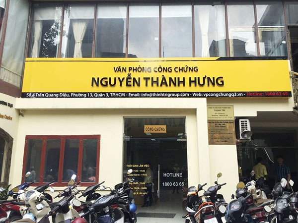 Bảng hiệu văn phòng công chứng Nguyễn Thành Hưng