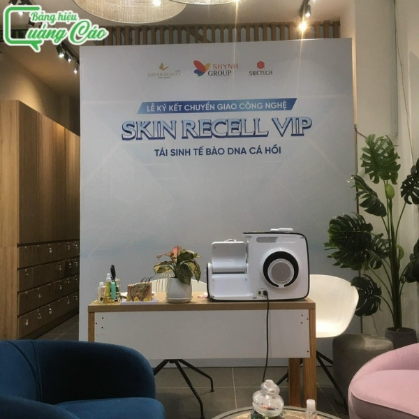 Mẫu backdrop lễ ký kết chuyên giao công nghệ Skin Recell VIP tại quận 4