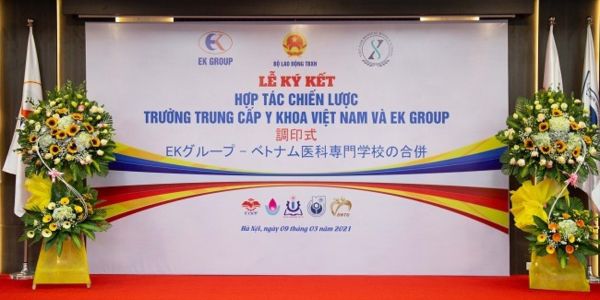 Thi công backdrop lễ ký kết giá rẻ