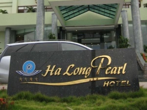 Bảng hiệu đá hoa cương Hotel Hạ Long