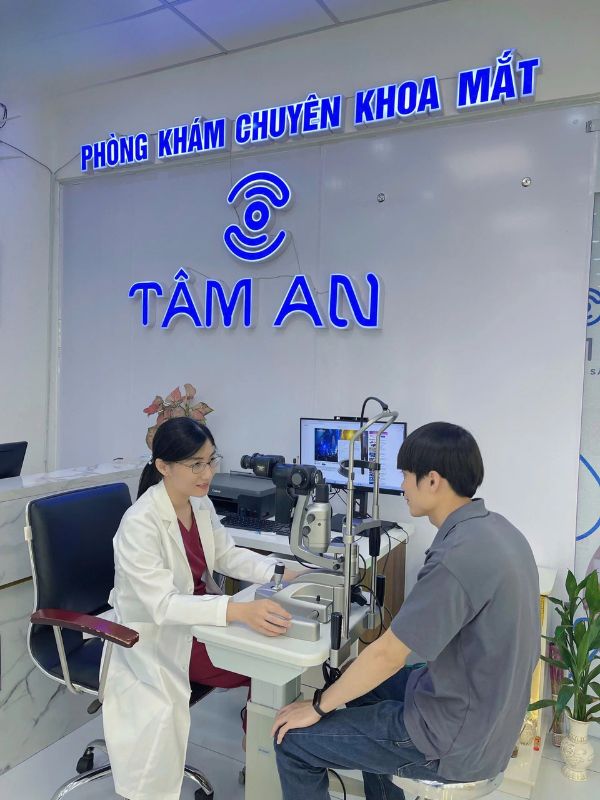 Làm bảng hiệu phòng khám mắt chữ nổi