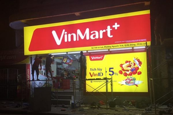 Thi công bảng hiệu hộp đèn cửa hàng tiện lợi Winmart