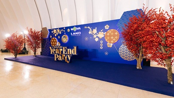 Mẫu backdrop check in vải Canvas