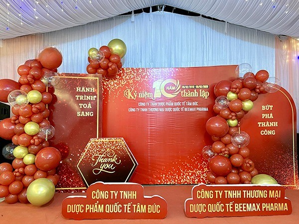 Mẫu backdrop kỷ niệm 10 năm thành lập công ty