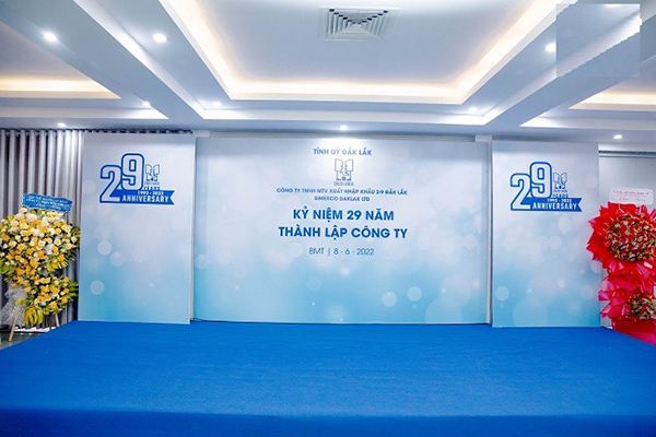 Mẫu backdrop kỷ niệm thành lập công ty hiện đại
