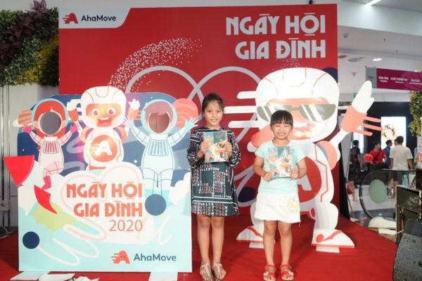 Mẫu backdrop ngày hội gia đình độc đáo