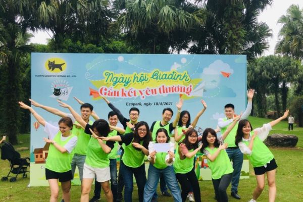 Thi công backdrop ngày hội gia đình giá rẻ tphcm