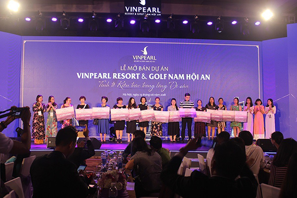 Làm backdrop bất động sản chuyên nghiệp