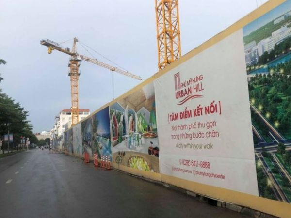 Thi c&ocirc;ng h&agrave;ng r&agrave;o c&ocirc;ng tr&igrave;nh chuy&ecirc;n nghiệp