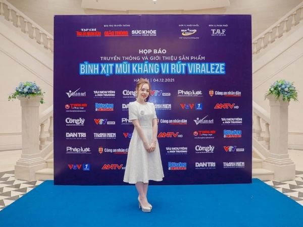 Mẫu backdrop họp báo truyền thông và giới thiệu sản phẩm