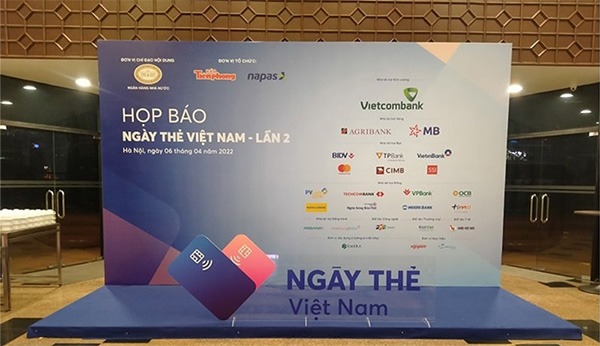 Mẫu backdrop ngày thẻ Việt Nam