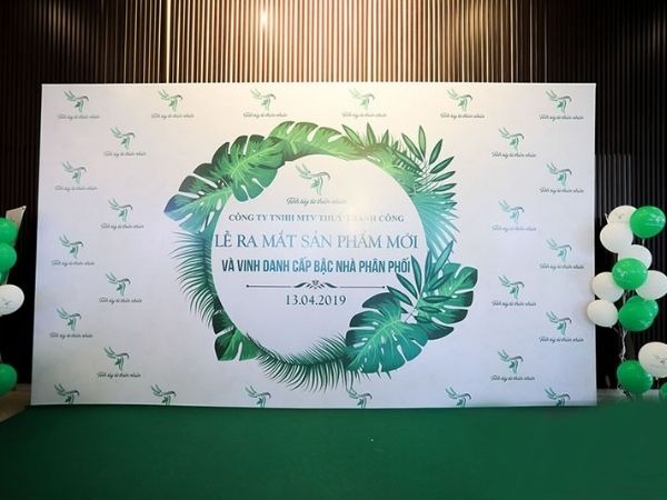 Thi công backdrop lễ ra mắt sản phẩm mới