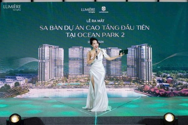 Backdrop lễ ra mắt dự án bất động sản