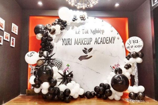 Mẫu backdrop lễ tốt nghiệp 3D đẹp, sáng tạo