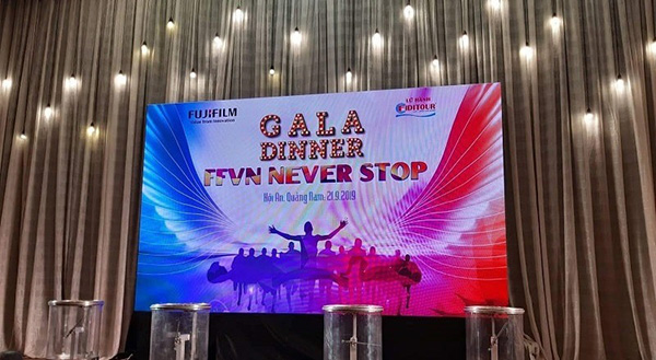 Mẫu backdrop sự kiện Gala Dinner