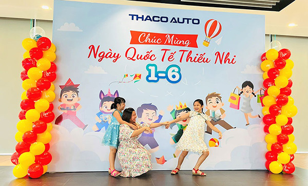 Mẫu backdrop 1/6 ấn dễ thương, ấn tượng