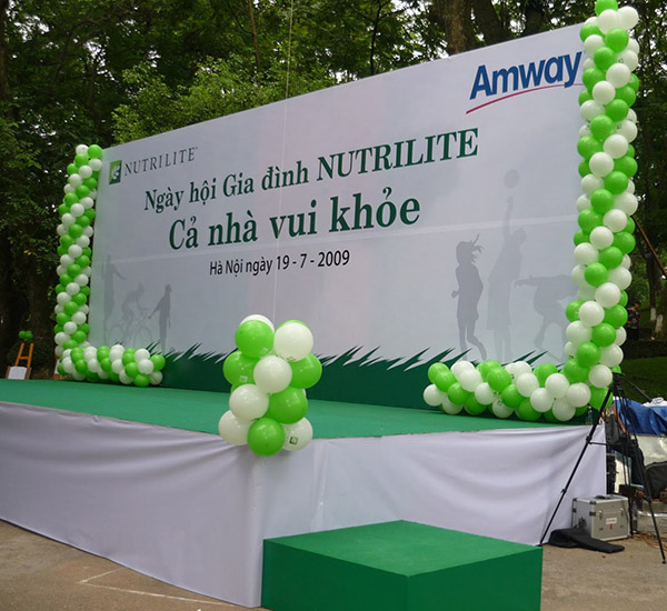 Mẫu backdrop hiflex ngày hội gia đình